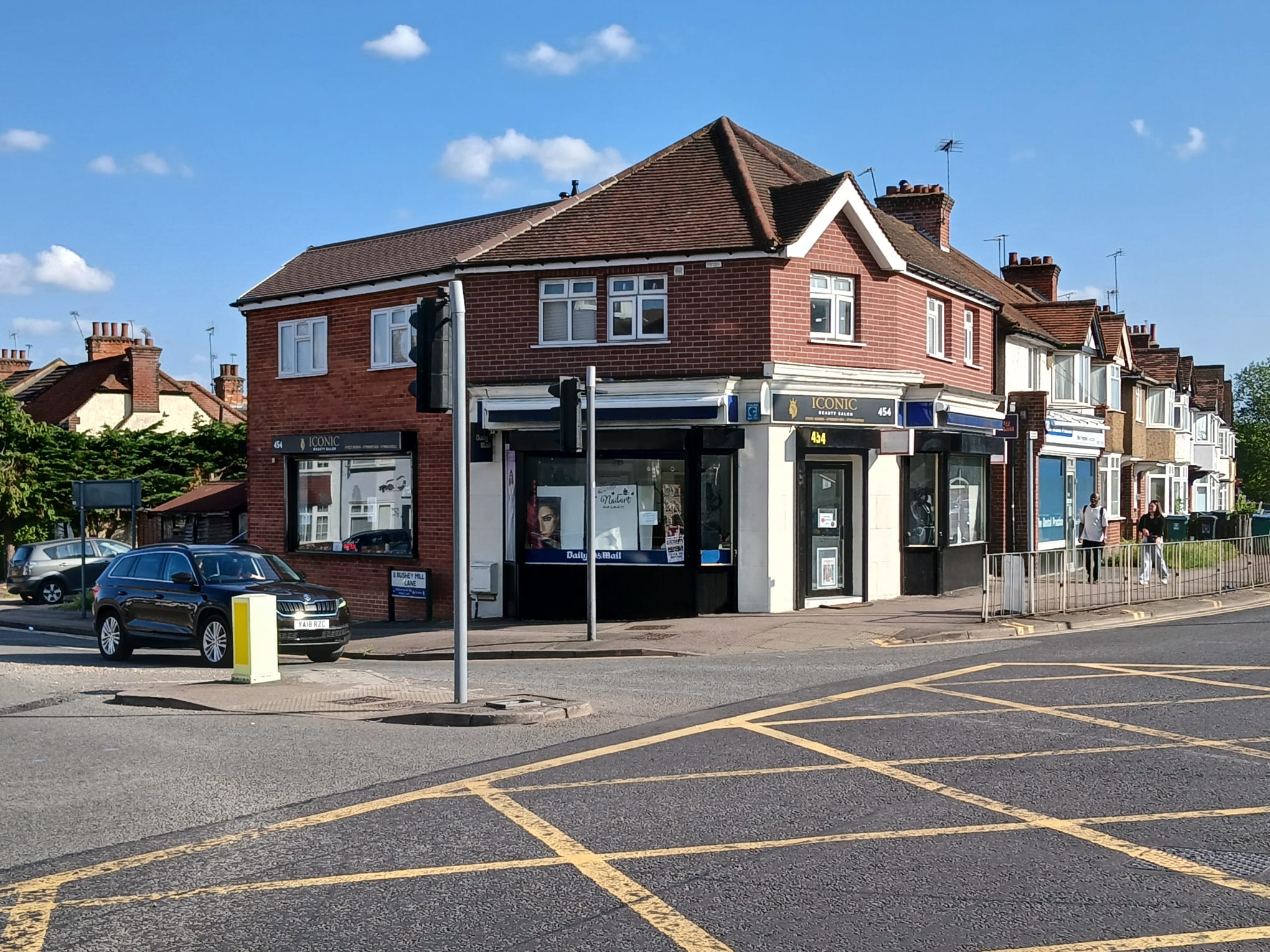 Iconic Beauty Salon Storefront
